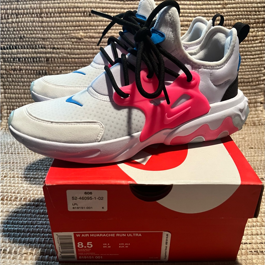 Nike Womens Sneaker